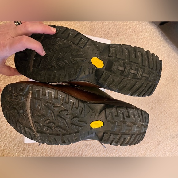 FANTASTIC UGG BOOTS!!! - Picture 5 of 9